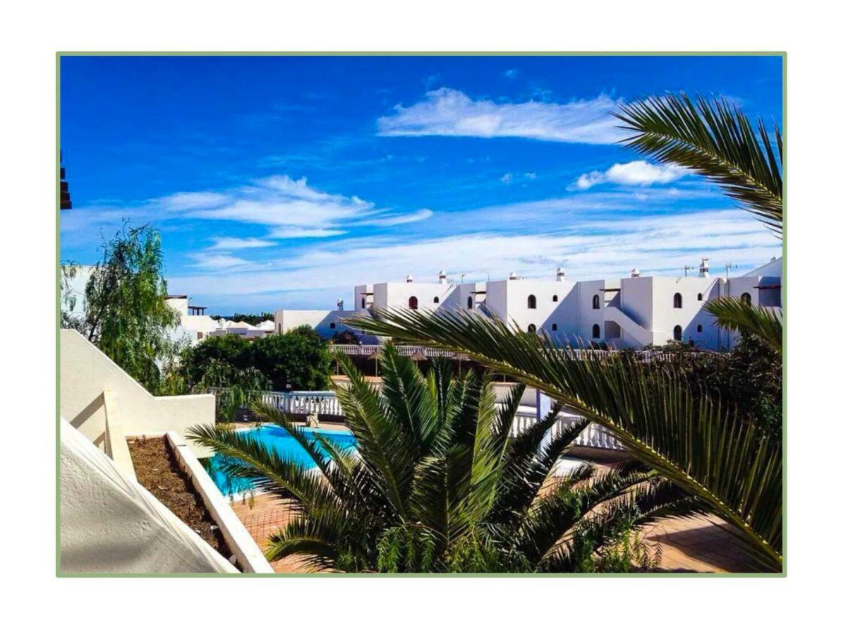 Chromotheraphy Cerca Del Mar Costa Teguise Exterior foto