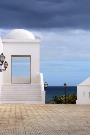 Chromotheraphy Cerca Del Mar Costa Teguise Exterior foto
